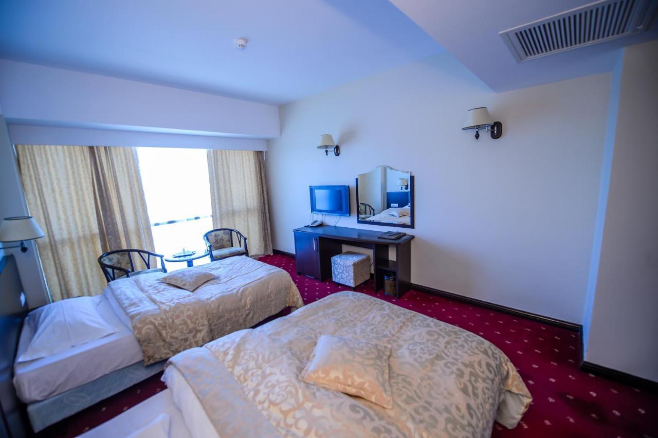 Hotel Esplanada Tulcea Buitenkant foto