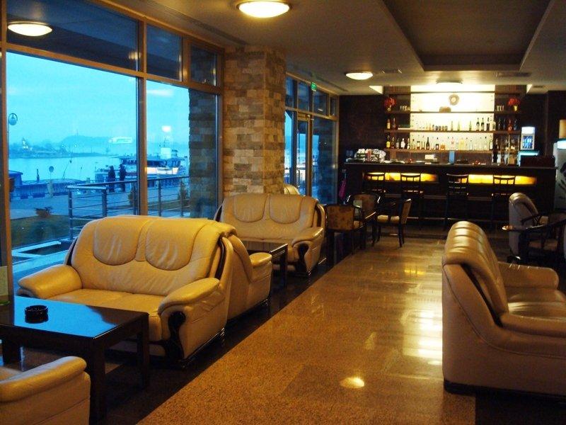 Hotel Esplanada Tulcea Buitenkant foto