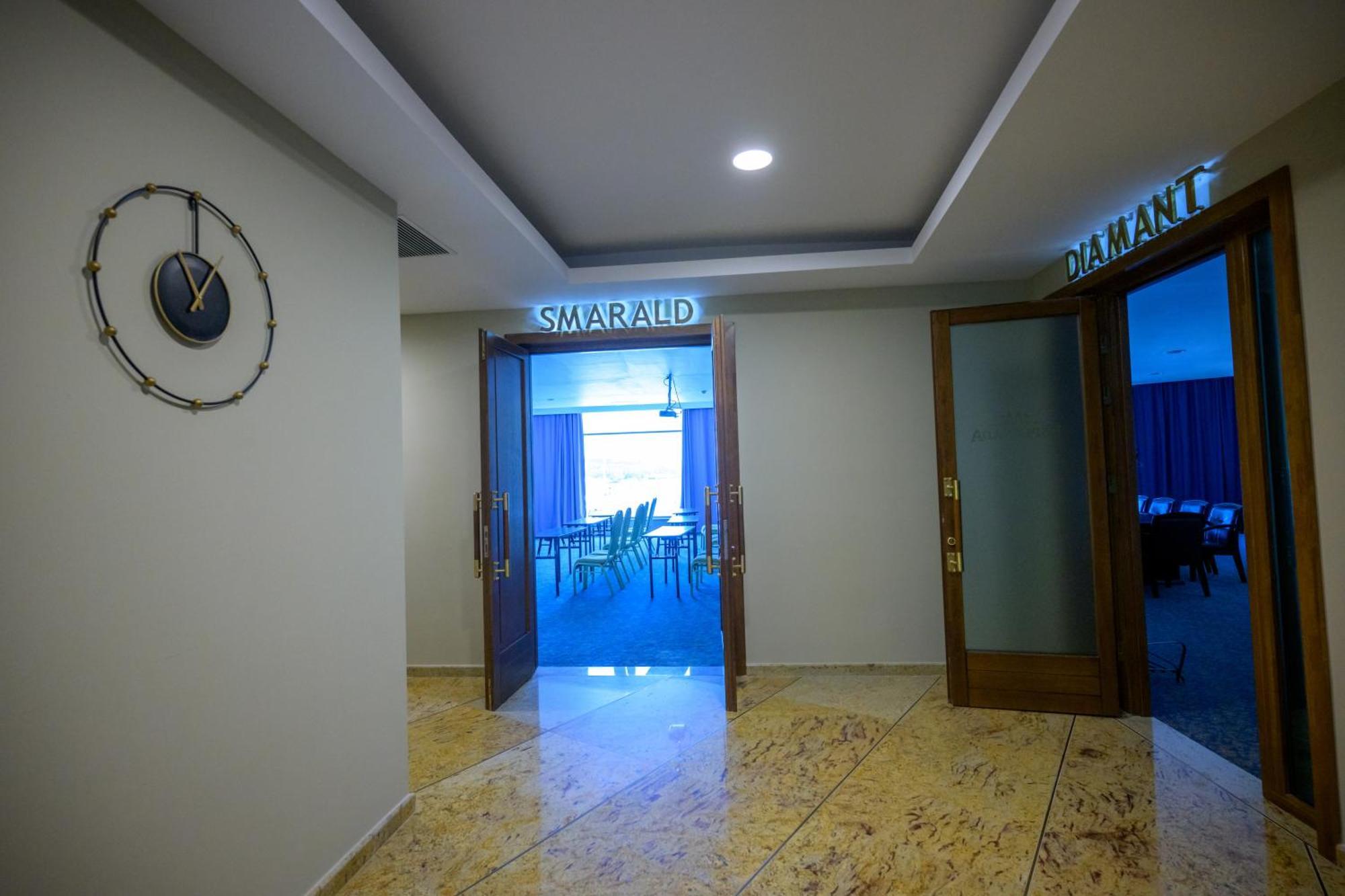 Hotel Esplanada Tulcea Buitenkant foto