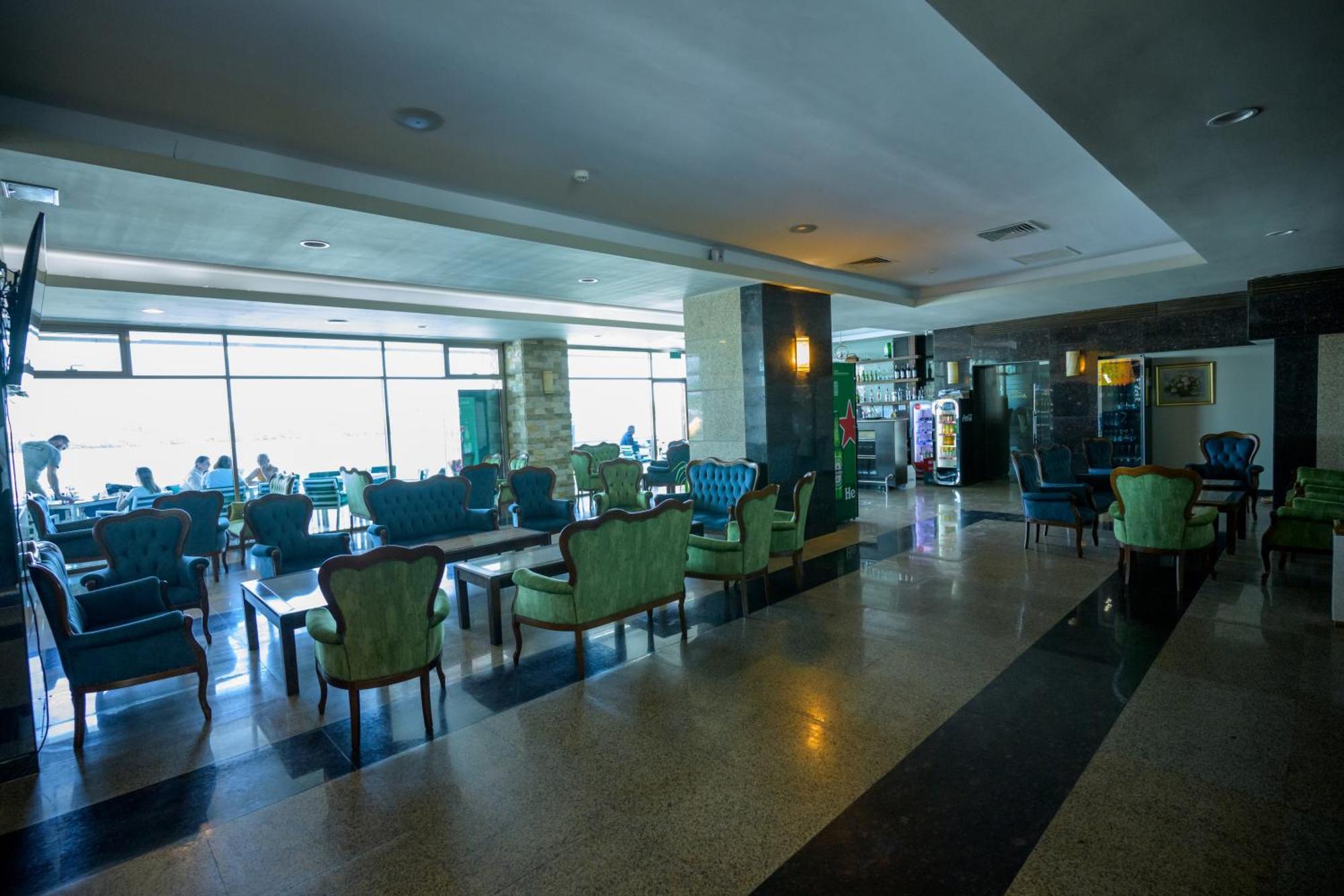 Hotel Esplanada Tulcea Buitenkant foto