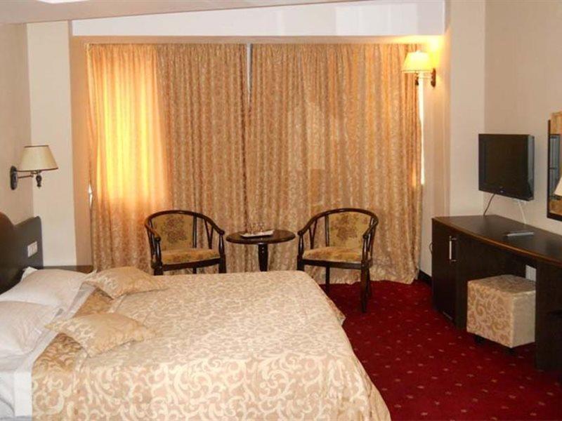Hotel Esplanada Tulcea Buitenkant foto