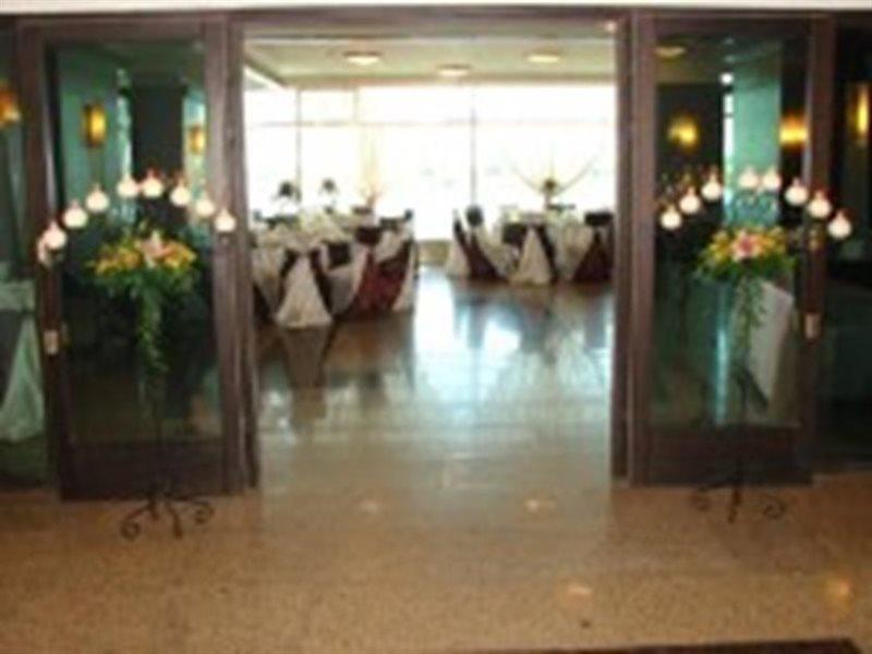 Hotel Esplanada Tulcea Buitenkant foto